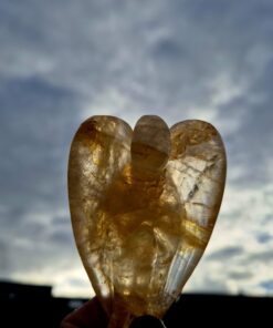 Alternative view of Goldenhealer engel