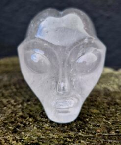 Starbeïng schedel van bergkristal