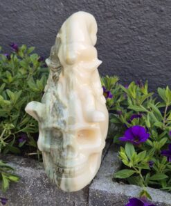 Alternative view of Afgaanse jade skull met kabouter