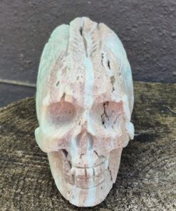 Alternative view of Gevleugelde skull Caribean blue calciet