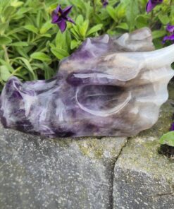 Alternative view of Chevron amethist draken skull 3