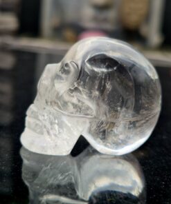 Alternative view of Braziliaanse lemuurkwarts skull 08